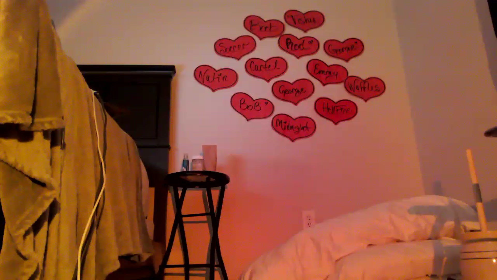 Gallery image thumbnail from EmmyLove's myfreecams stream on, 02/16/2023, 08:46 image 5 of 20