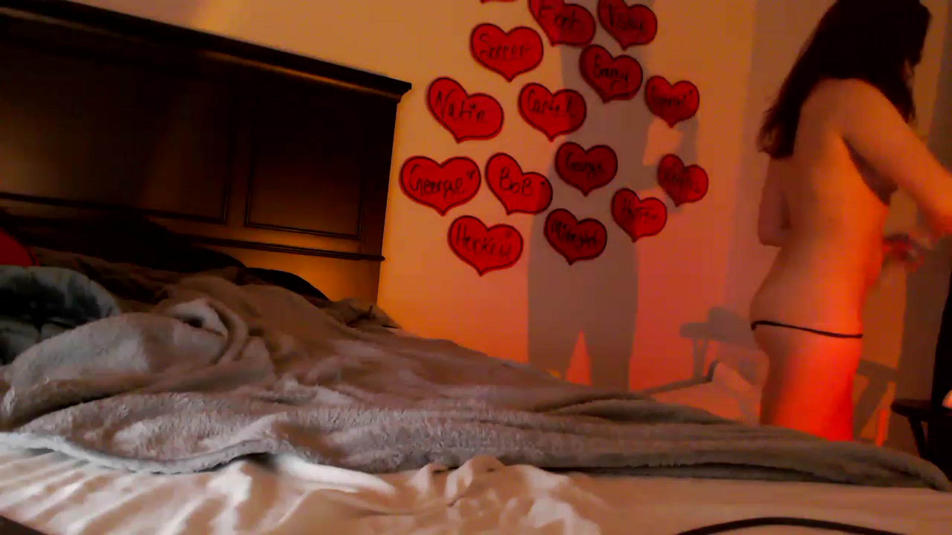 Gallery image thumbnail from EmmyLove's myfreecams stream on, 02/25/2023, 07:03 image 19 of 20
