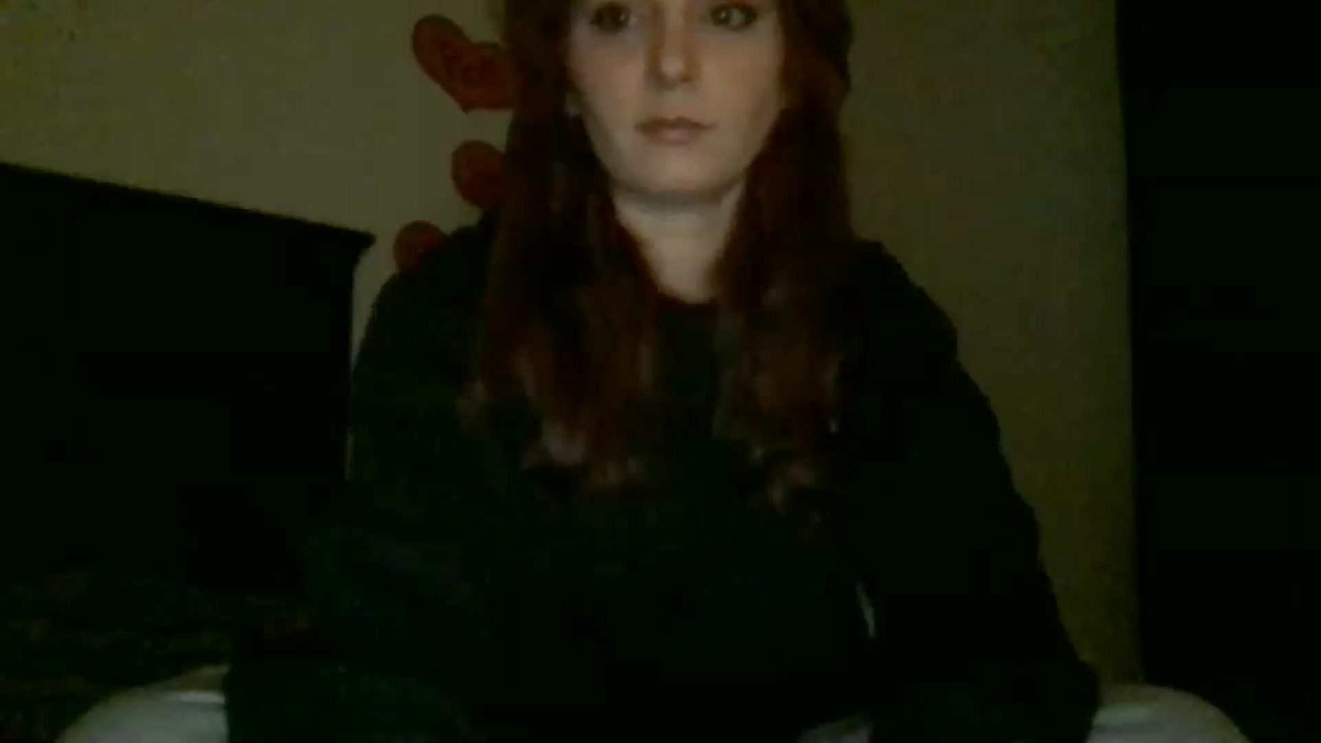Gallery image thumbnail from EmmyLove's myfreecams stream on, 02/28/2023, 06:07 image 16 of 20