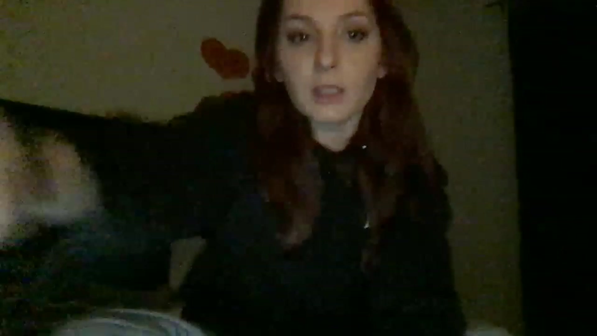 Gallery image thumbnail from EmmyLove's myfreecams stream on, 02/28/2023, 06:07 image 3 of 20