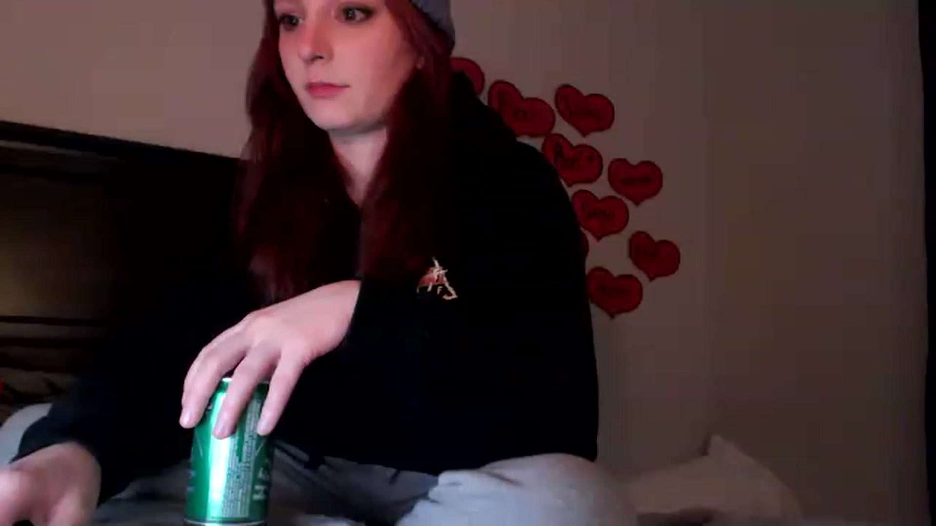 Gallery image thumbnail from EmmyLove's myfreecams stream on, 02/28/2023, 06:40 image 12 of 20