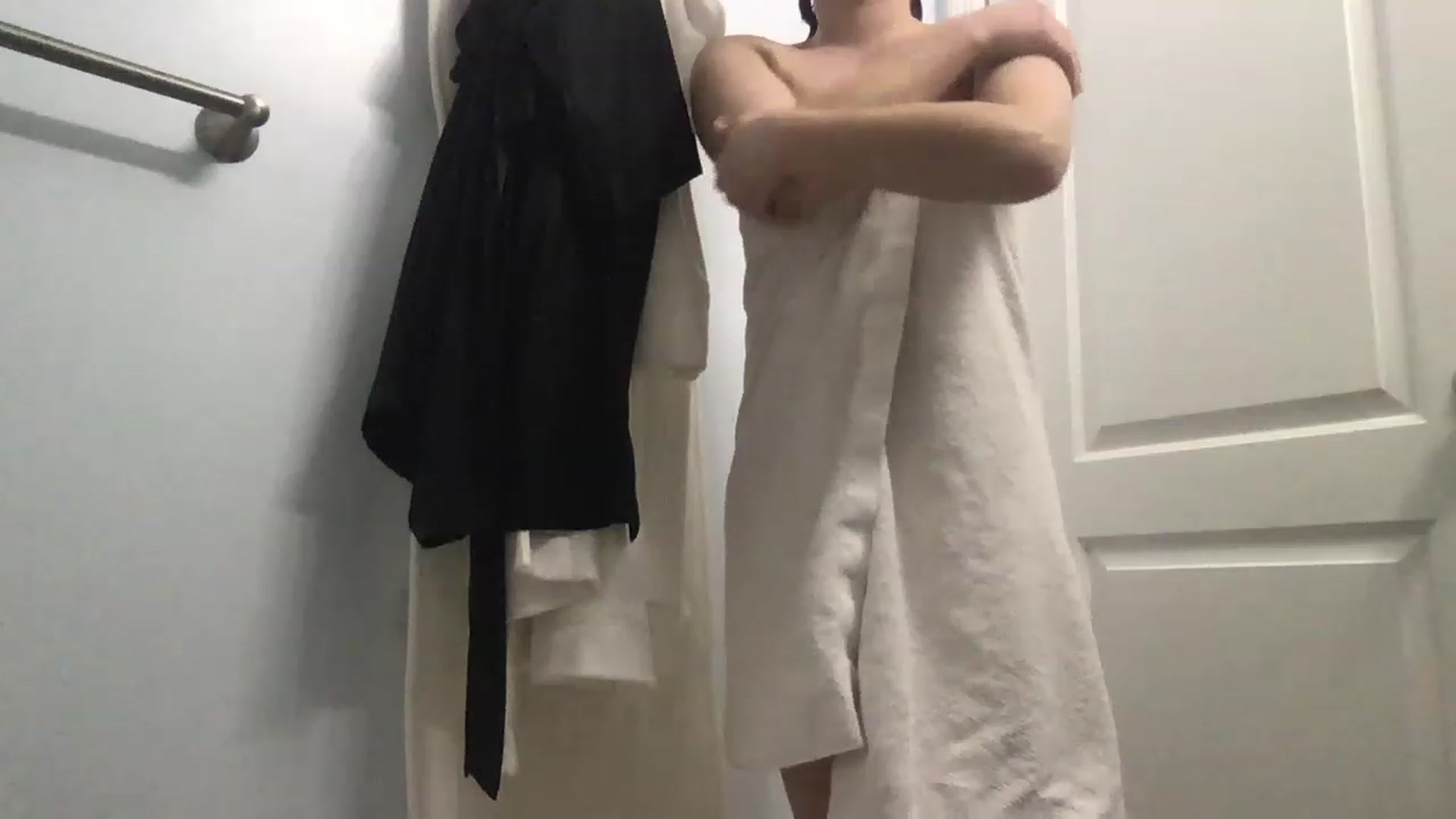 Gallery image thumbnail from EmmyLove's myfreecams stream on, 03/07/2023, 06:21 image 12 of 20