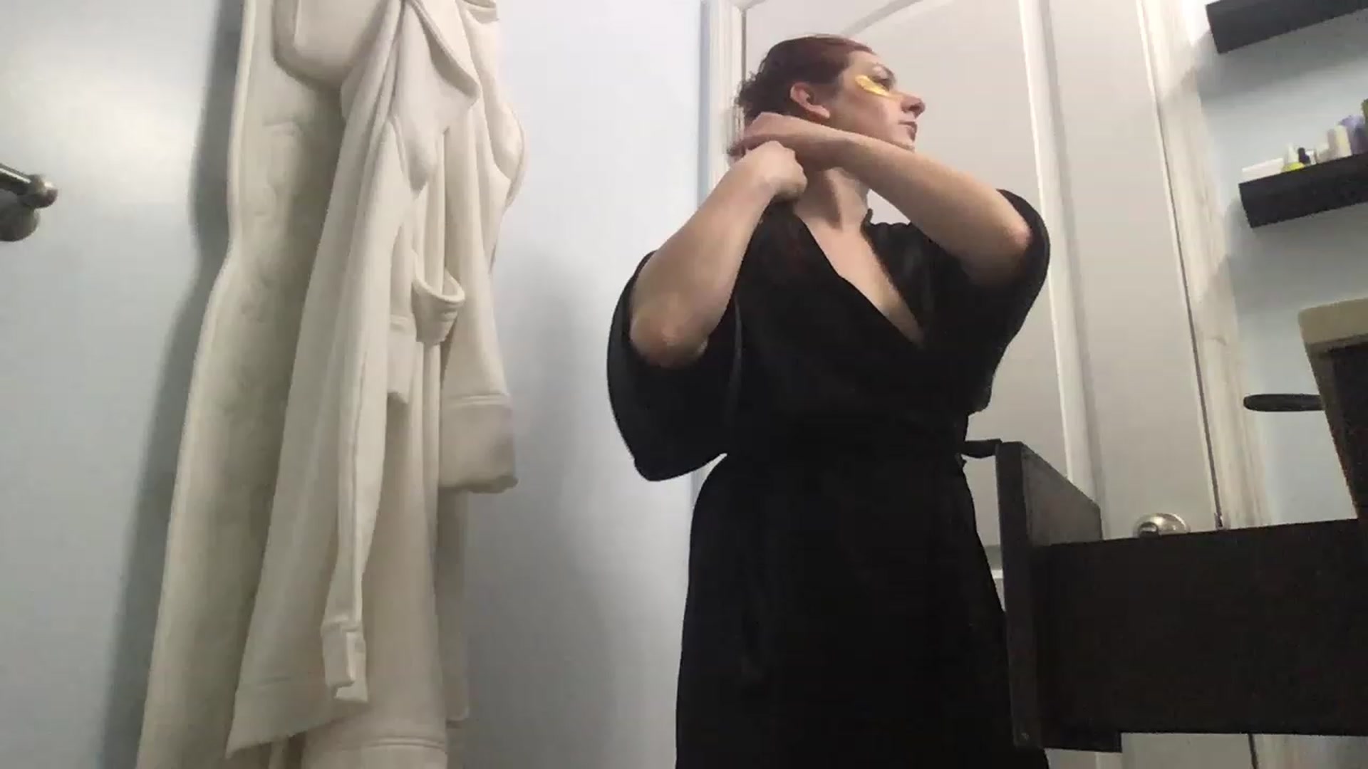 Gallery image thumbnail from EmmyLove's myfreecams stream on, 03/14/2023, 06:36 image 7 of 20