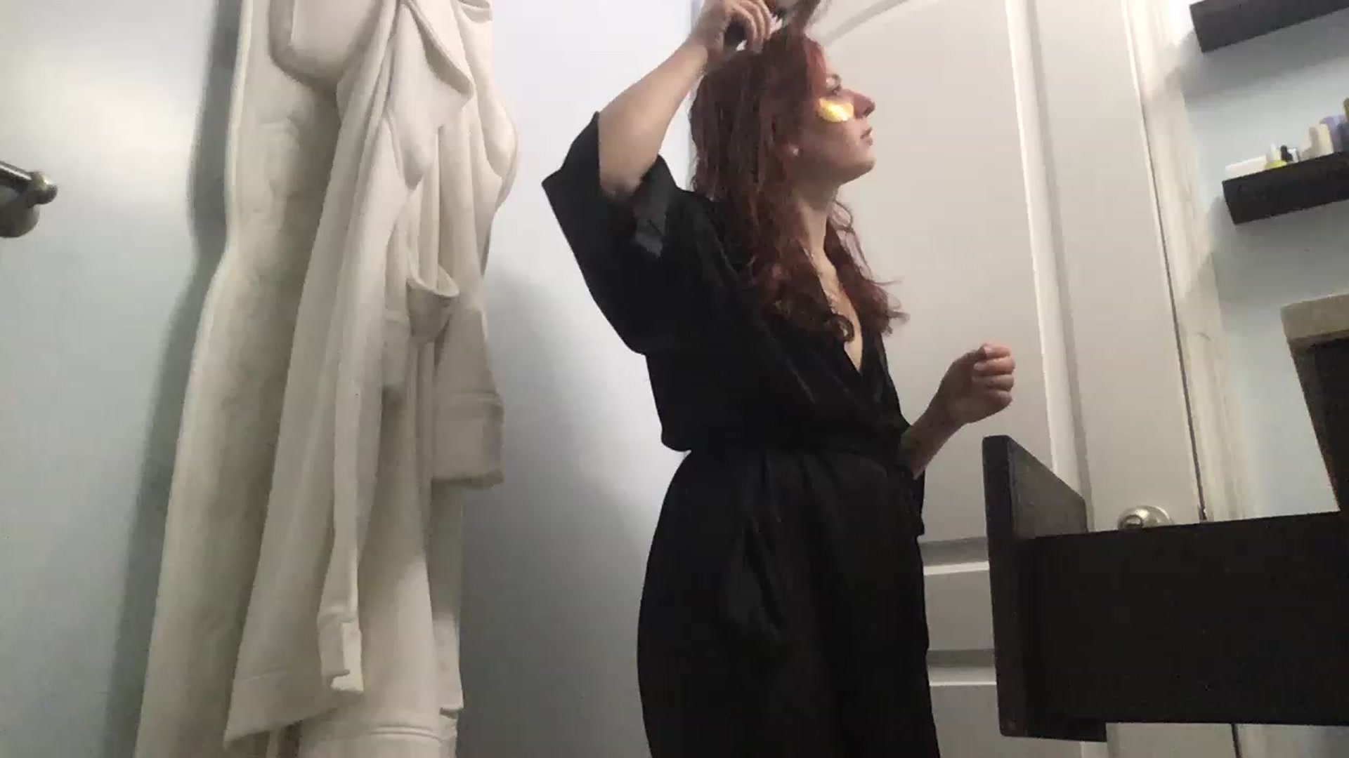 Gallery image thumbnail from EmmyLove's myfreecams stream on, 03/14/2023, 06:36 image 19 of 20