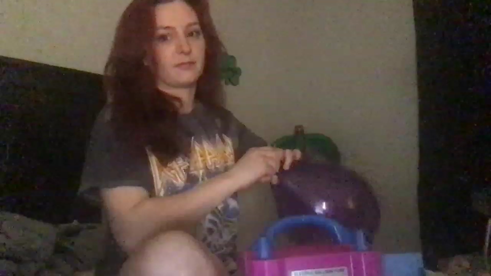 Gallery image thumbnail from EmmyLove's myfreecams stream on, 04/01/2023, 06:19 image 16 of 20