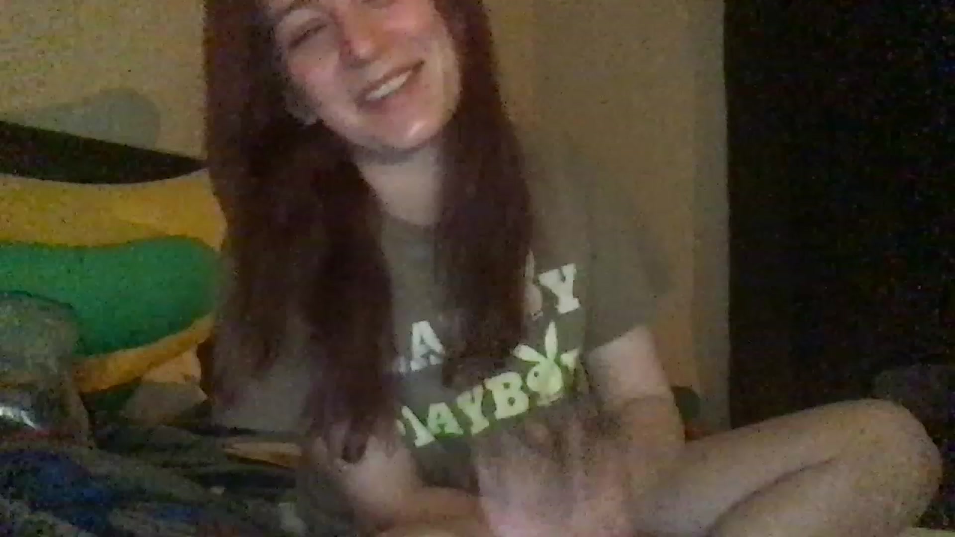 Gallery image thumbnail from EmmyLove's myfreecams stream on, 04/12/2023, 05:40 image 6 of 20