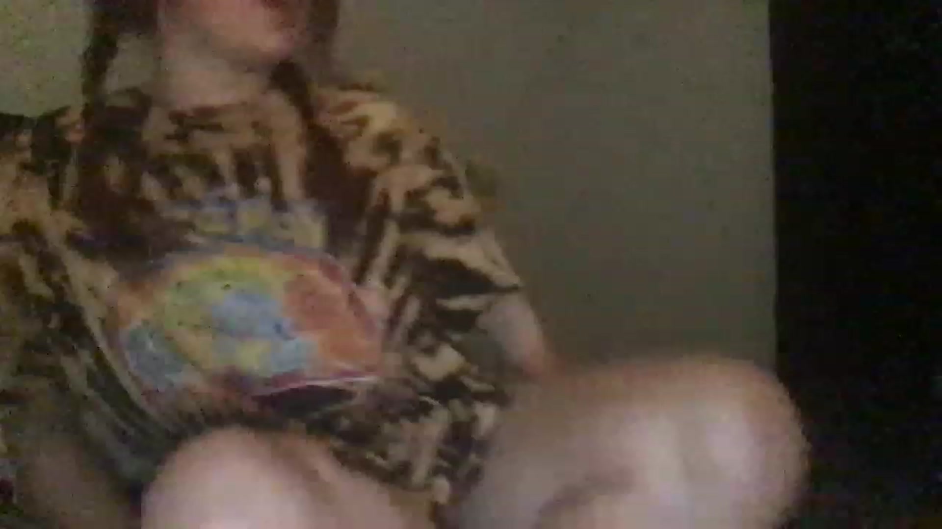 Gallery image thumbnail from EmmyLove's myfreecams stream on, 04/17/2023, 06:42 image 3 of 20
