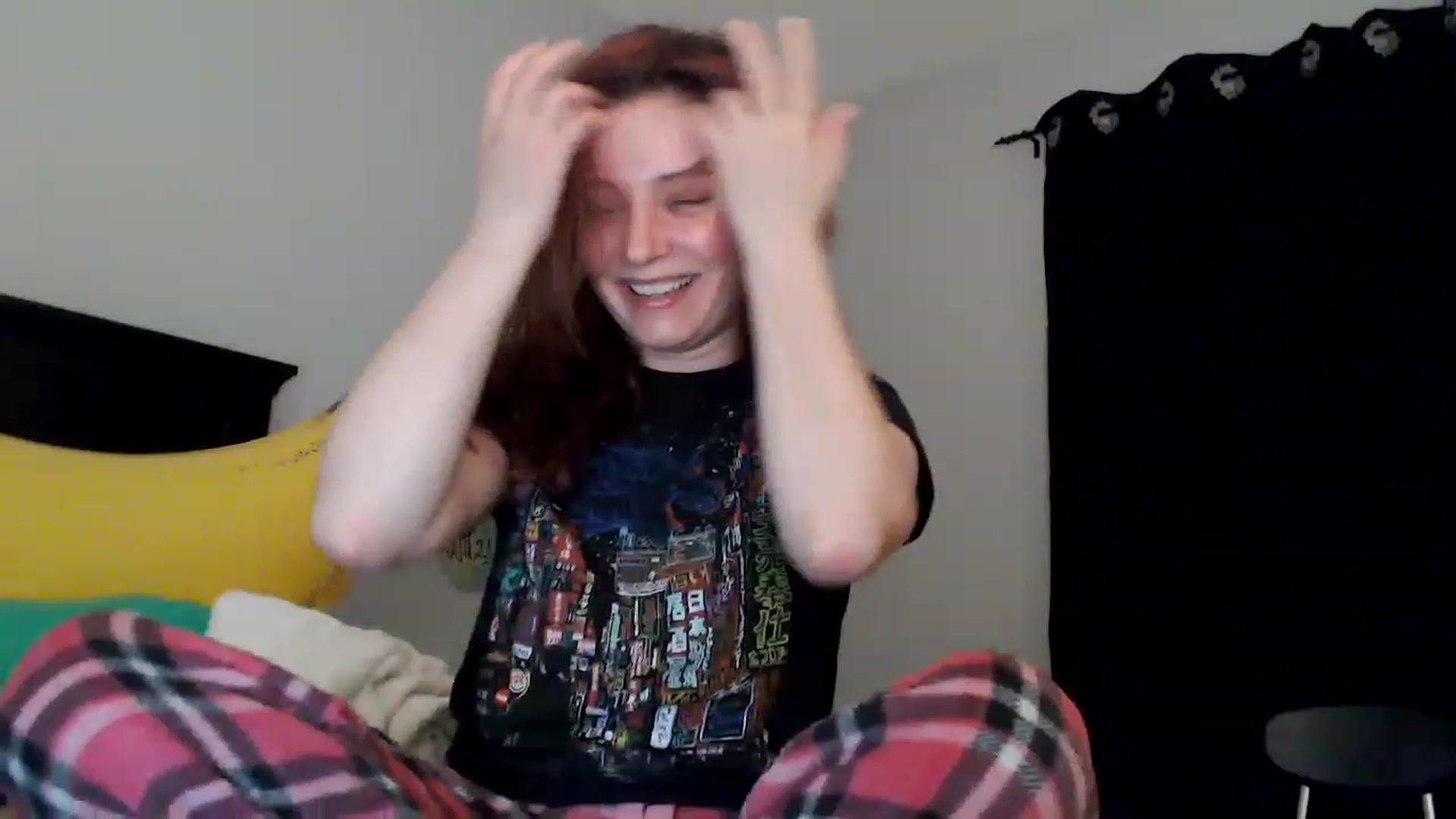 Gallery image thumbnail from EmmyLove's myfreecams stream on, 04/20/2023, 06:22 image 5 of 20