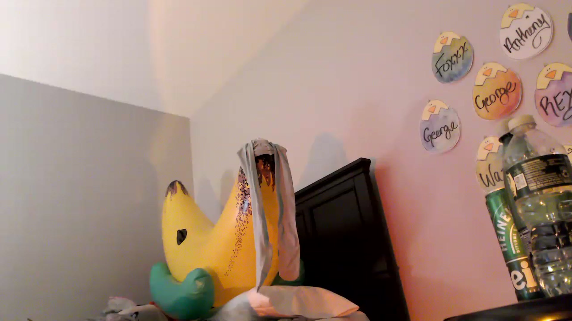 Gallery image thumbnail from EmmyLove's myfreecams stream on, 04/22/2023, 07:27 image 18 of 20