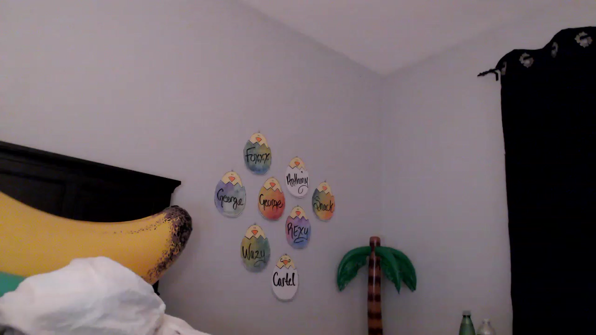 Gallery image thumbnail from EmmyLove's myfreecams stream on, 04/22/2023, 07:27 image 1 of 20