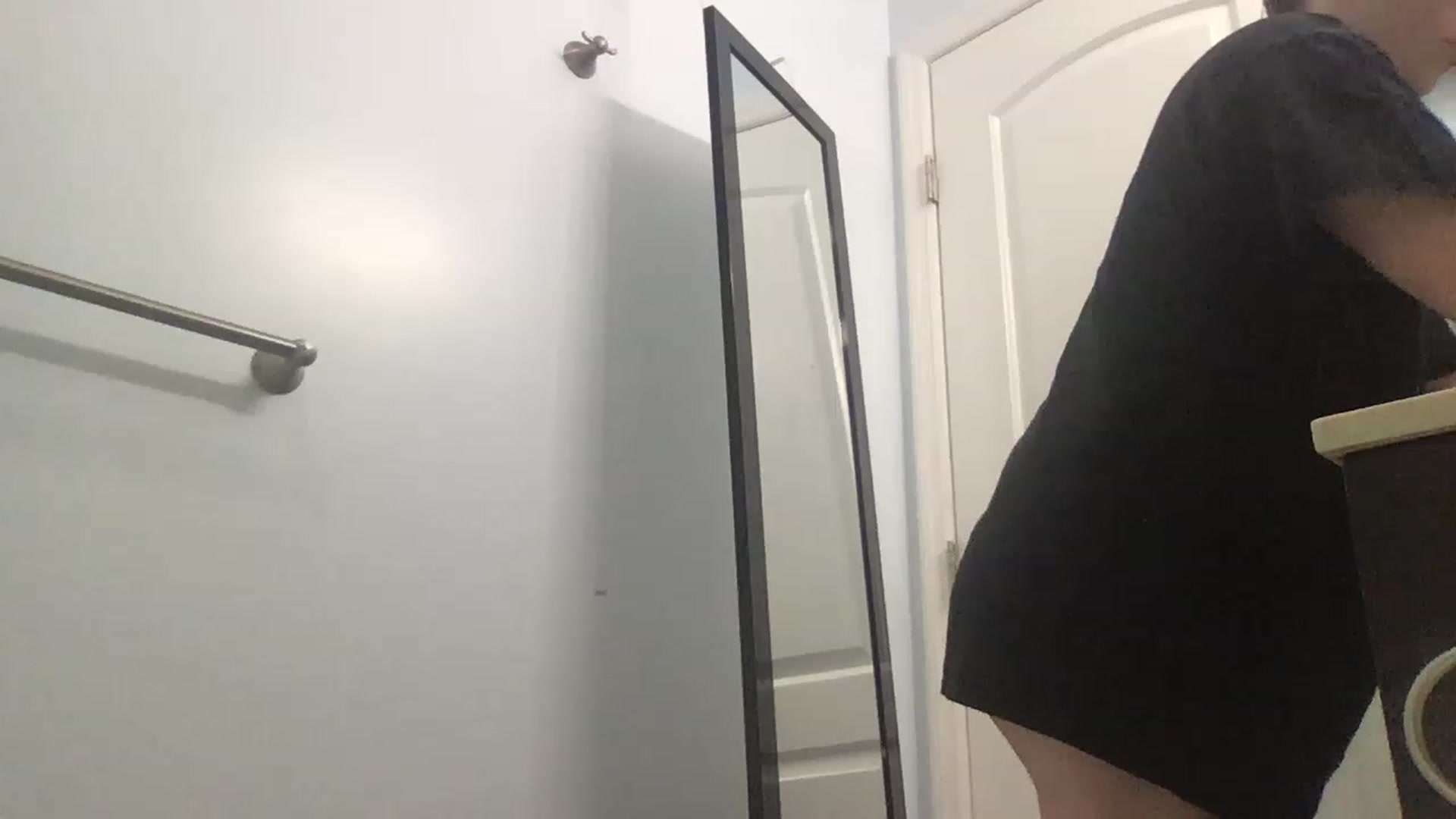 Gallery image thumbnail from EmmyLove's myfreecams stream on, 04/26/2023, 06:13 image 16 of 20