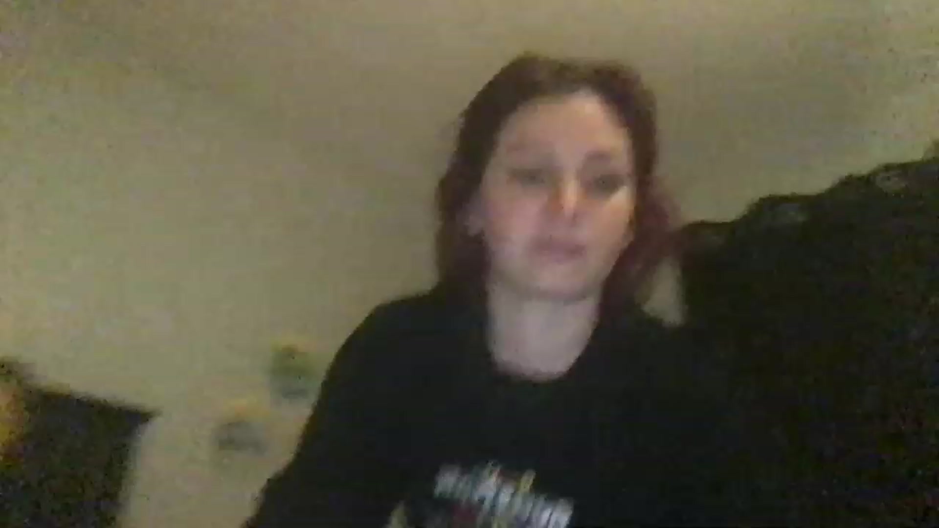 Gallery image thumbnail from EmmyLove's myfreecams stream on, 05/01/2023, 07:07 image 3 of 20