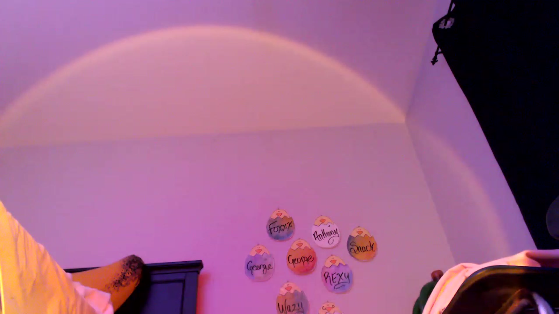 Gallery image thumbnail from EmmyLove's myfreecams stream on, 05/02/2023, 05:57 image 10 of 20