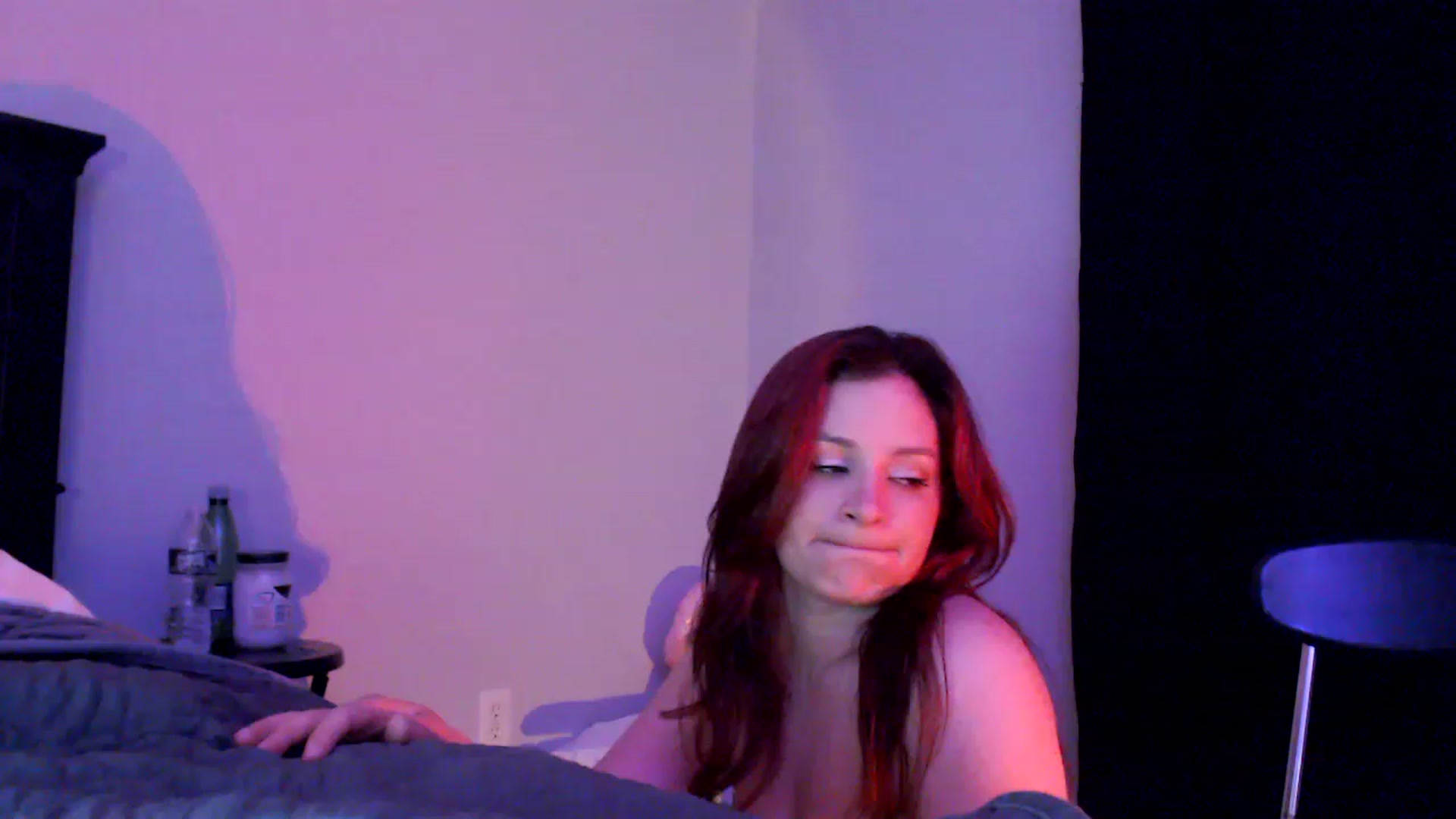 Gallery image thumbnail from EmmyLove's myfreecams stream on, 05/06/2023, 07:19 image 8 of 20