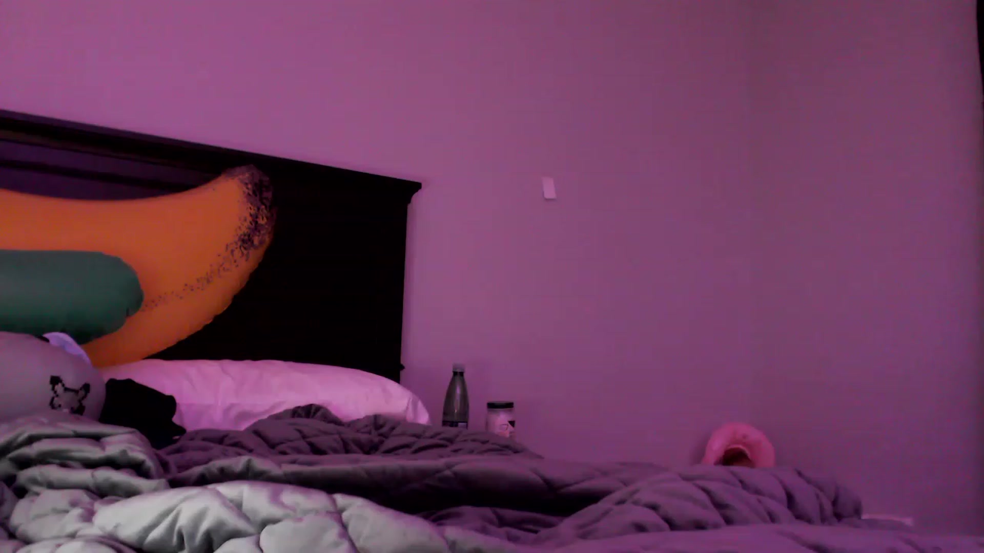Gallery image thumbnail from EmmyLove's myfreecams stream on, 05/13/2023, 04:51 image 10 of 20