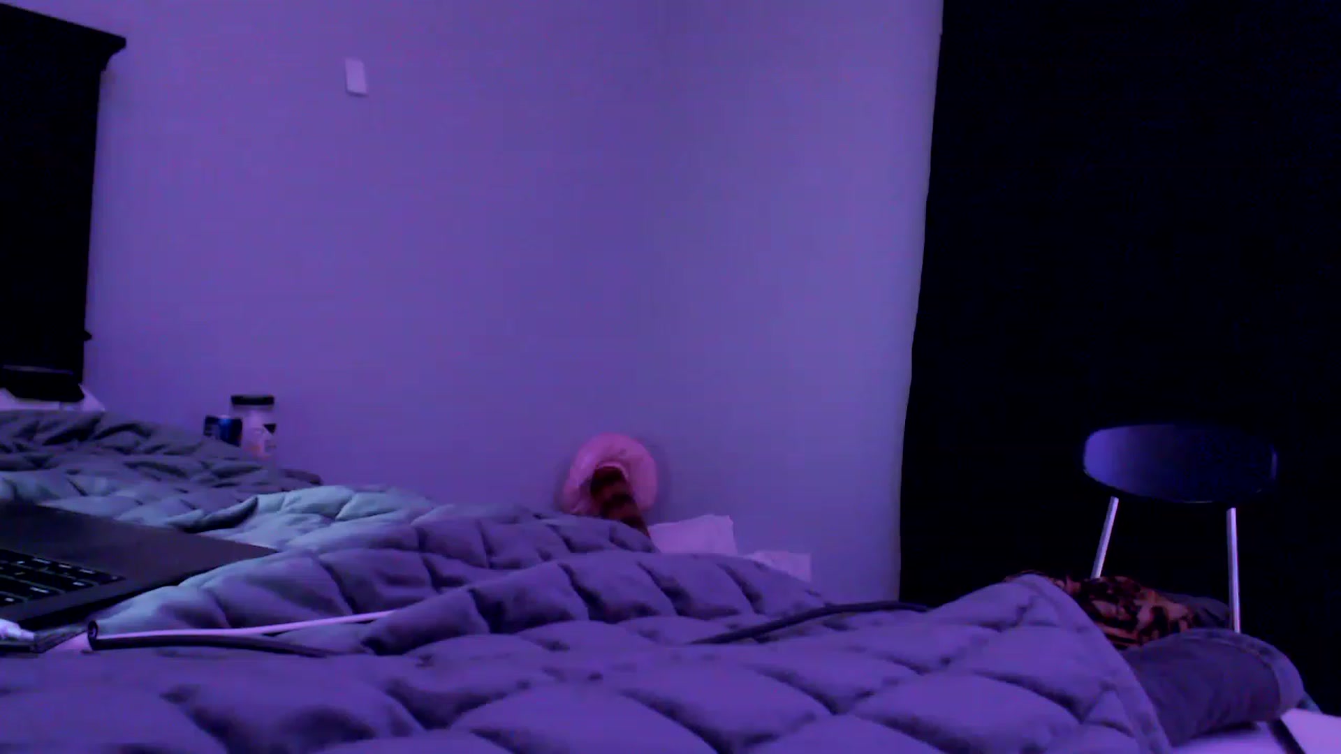 Gallery image thumbnail from EmmyLove's myfreecams stream on, 05/13/2023, 07:33 image 4 of 20