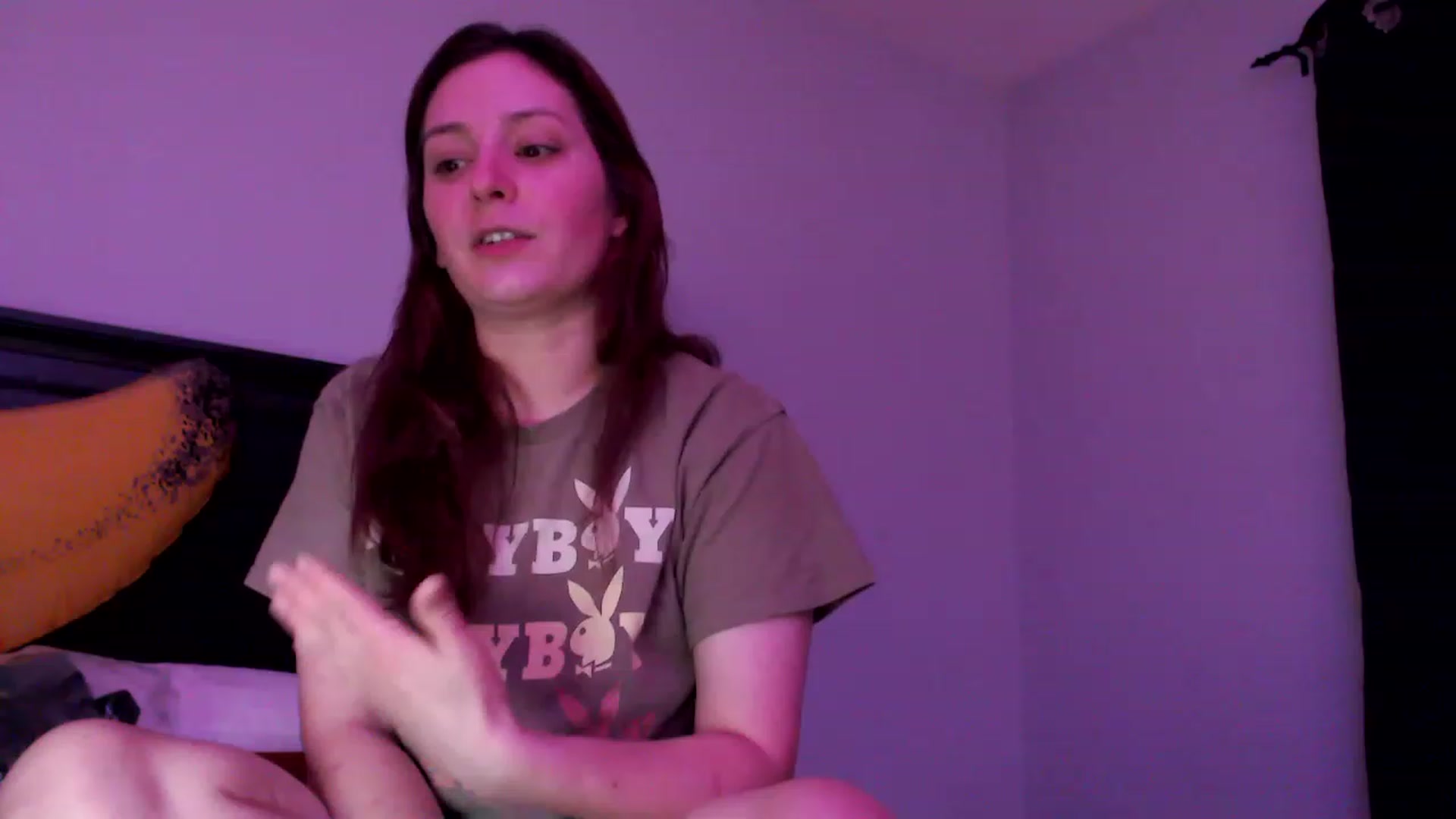 Gallery image thumbnail from EmmyLove's myfreecams stream on, 05/19/2023, 05:37 image 7 of 20