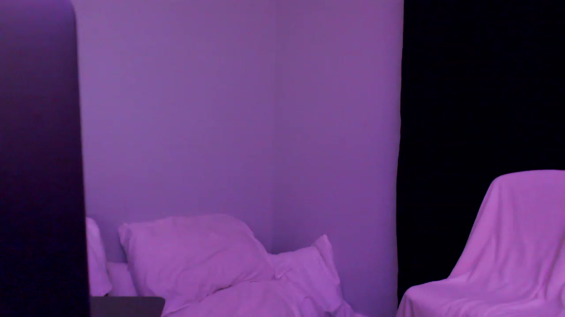 Gallery image thumbnail from EmmyLove's myfreecams stream on, 05/19/2023, 05:37 image 19 of 20