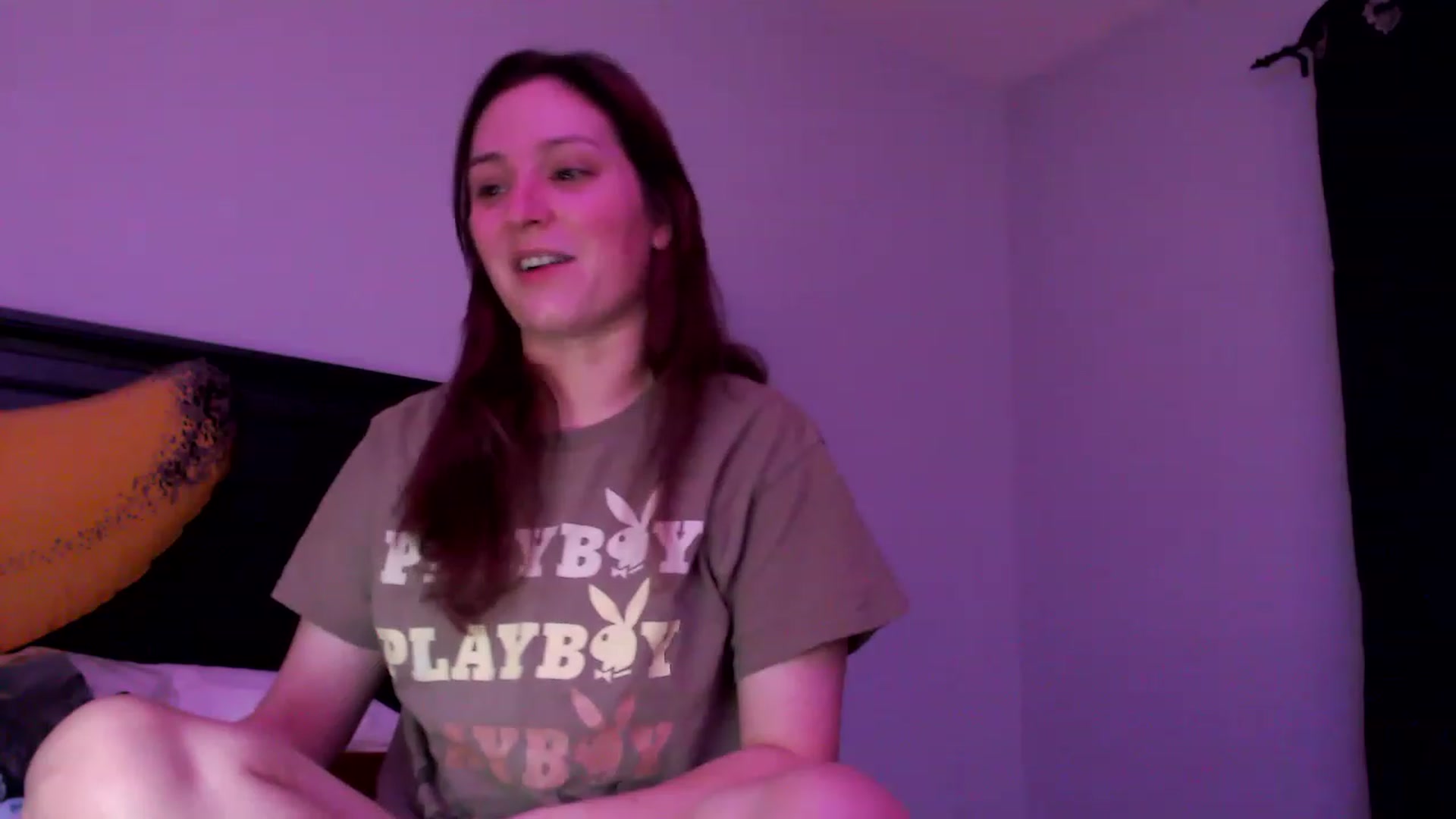 Gallery image thumbnail from EmmyLove's myfreecams stream on, 05/19/2023, 05:37 image 9 of 20