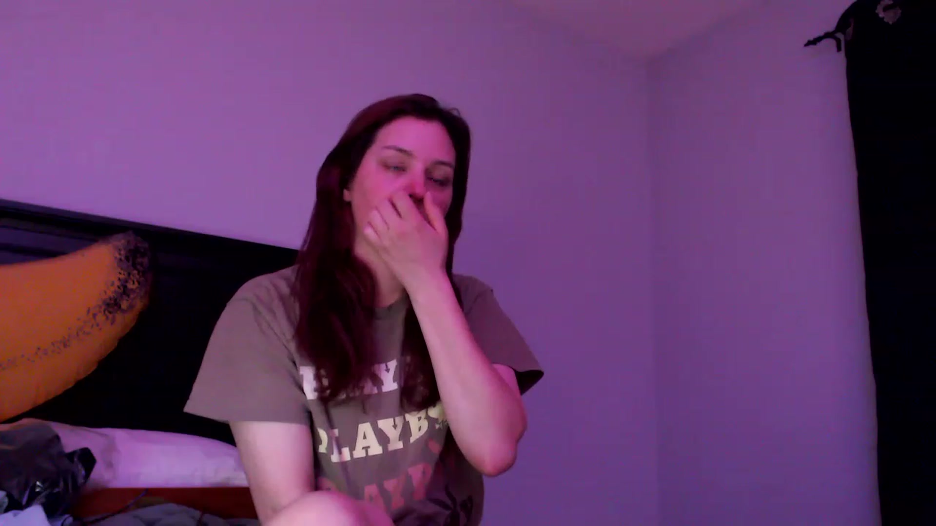 Gallery image thumbnail from EmmyLove's myfreecams stream on, 05/19/2023, 05:37 image 11 of 20