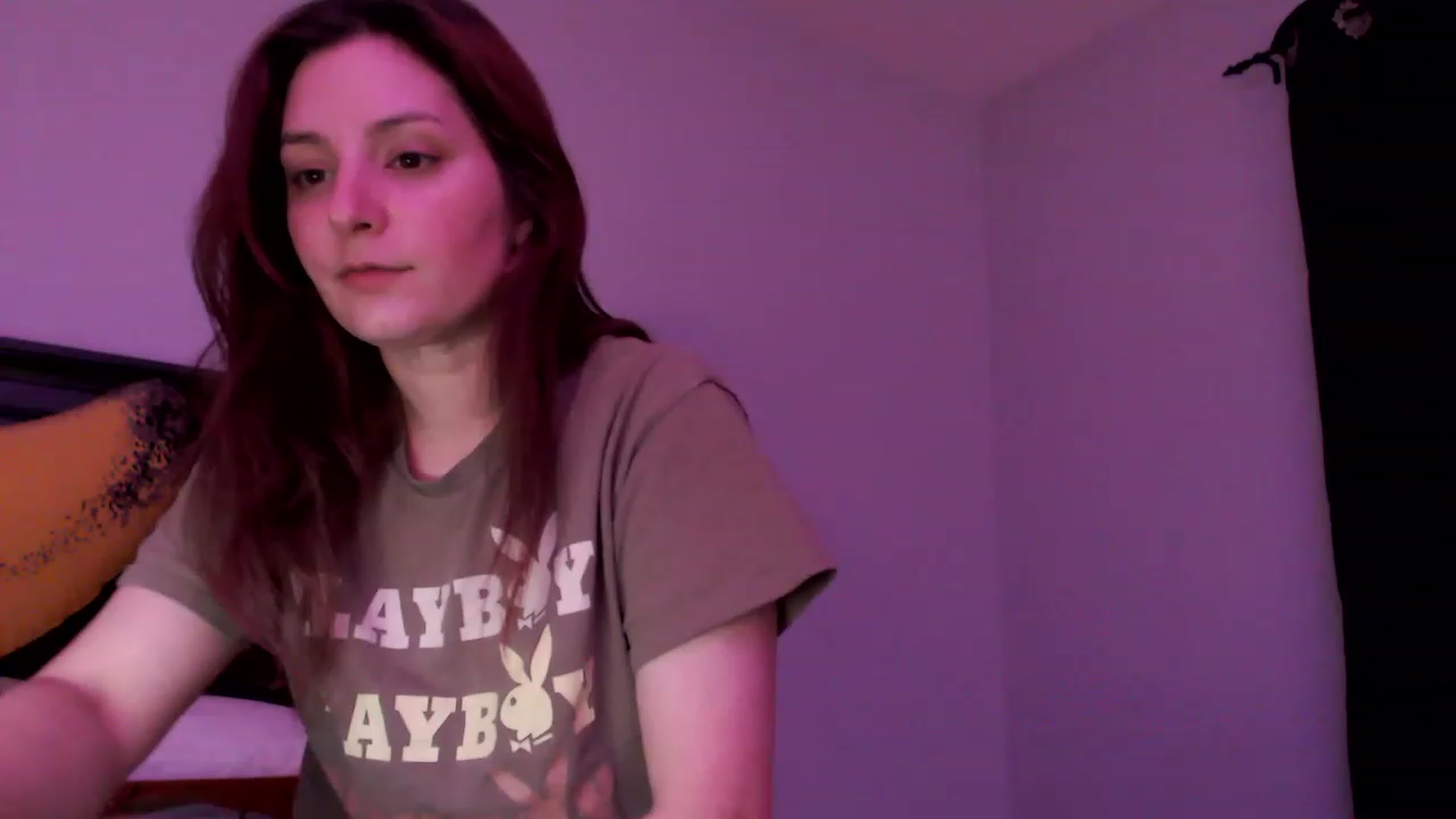 Gallery image thumbnail from EmmyLove's myfreecams stream on, 05/19/2023, 05:37 image 2 of 20