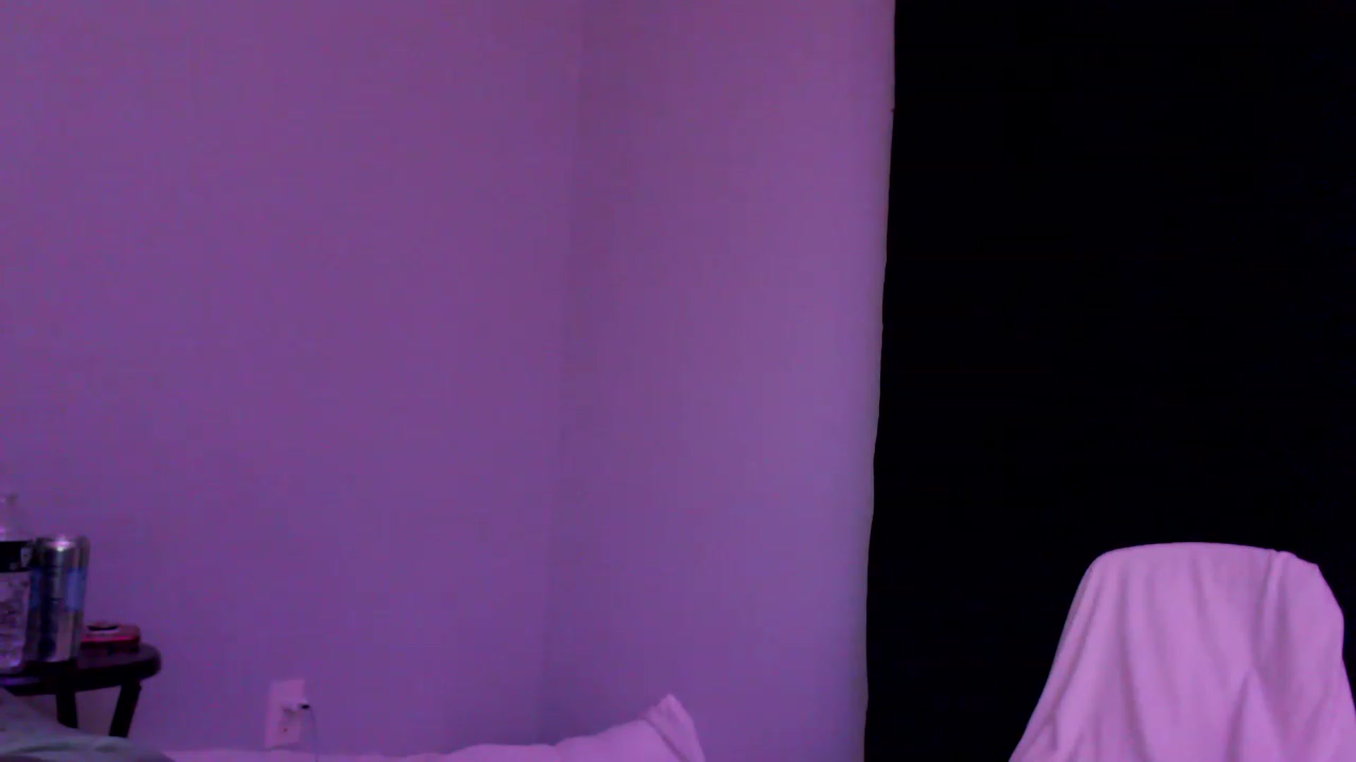 Gallery image thumbnail from EmmyLove's myfreecams stream on, 05/21/2023, 06:29 image 16 of 20