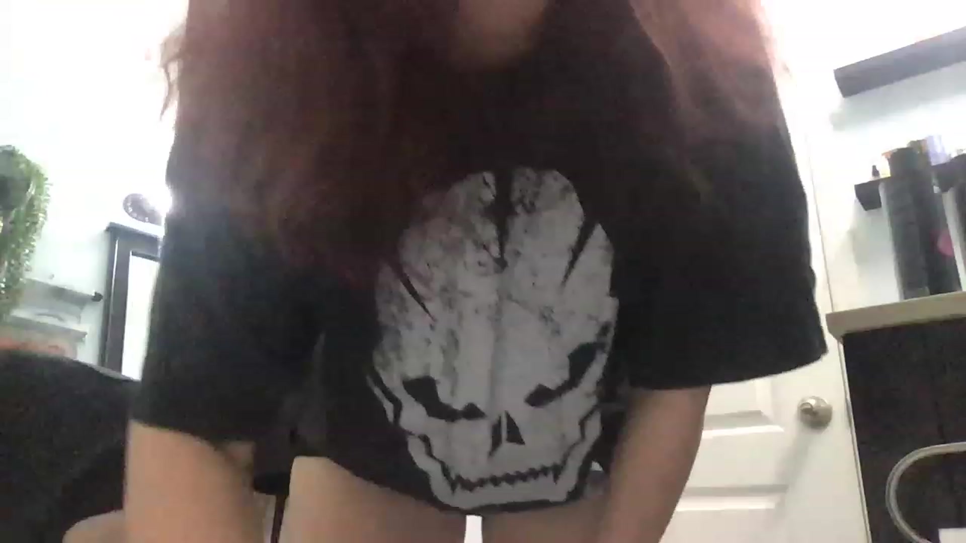 Gallery image thumbnail from EmmyLove's myfreecams stream on, 05/25/2023, 04:05 image 4 of 20