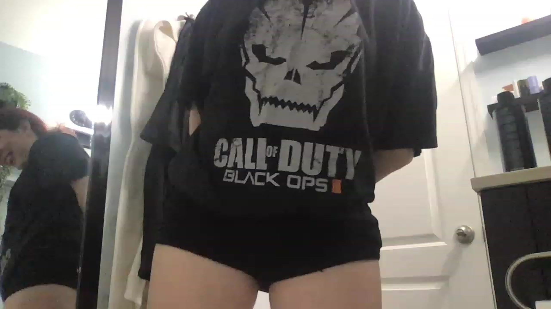 Gallery image thumbnail from EmmyLove's myfreecams stream on, 05/25/2023, 04:05 image 11 of 20