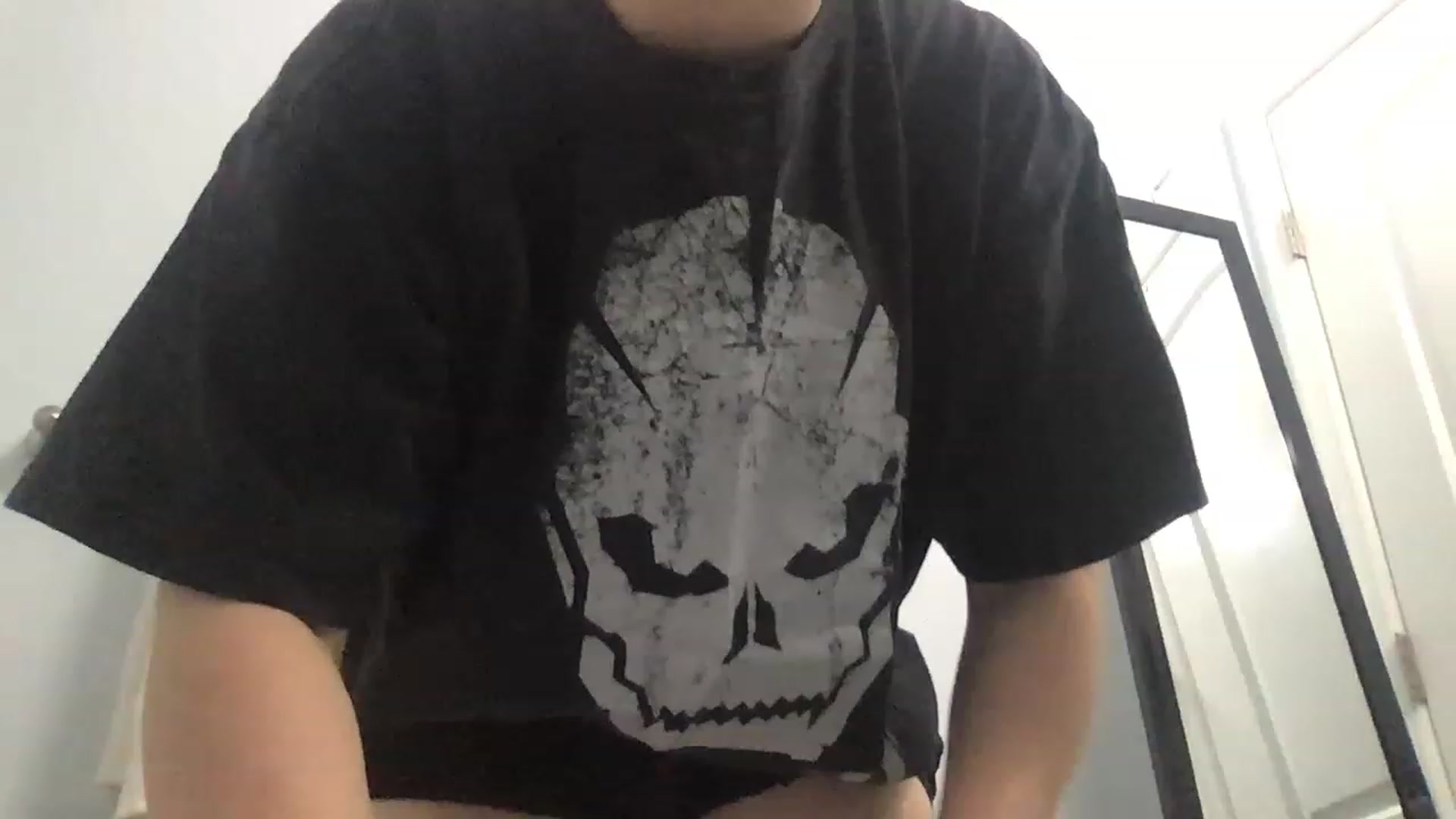 Gallery image thumbnail from EmmyLove's myfreecams stream on, 05/25/2023, 04:05 image 20 of 20