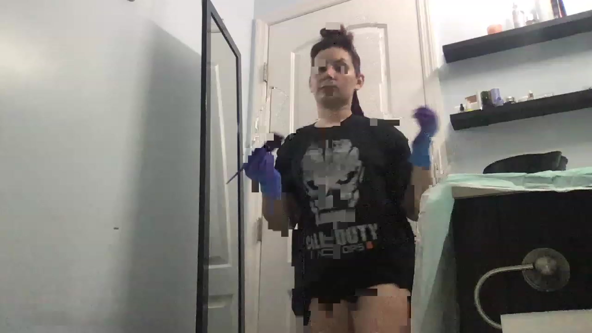 Gallery image thumbnail from EmmyLove's myfreecams stream on, 05/25/2023, 04:36 image 17 of 20