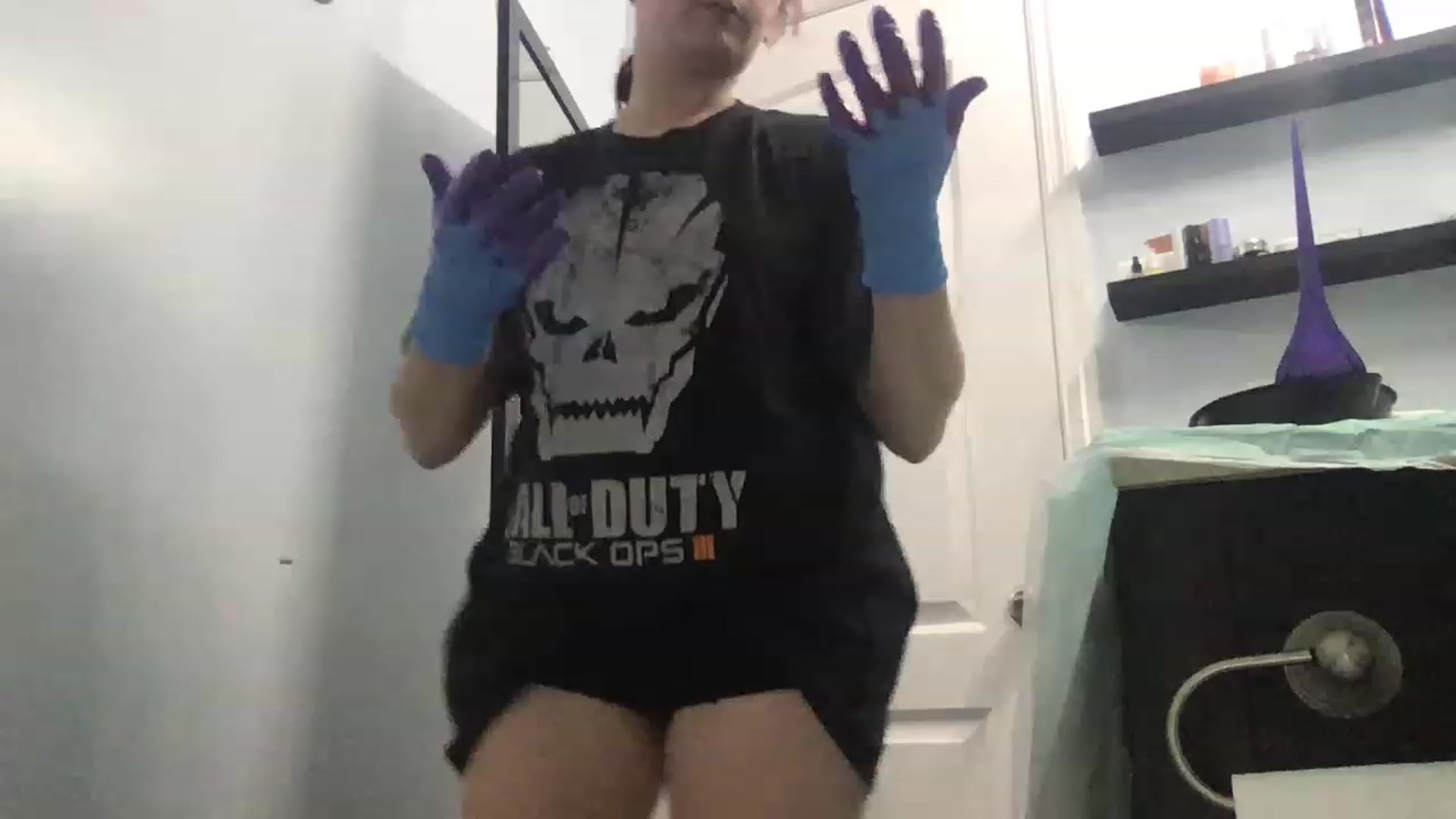 Gallery image thumbnail from EmmyLove's myfreecams stream on, 05/25/2023, 04:36 image 4 of 20
