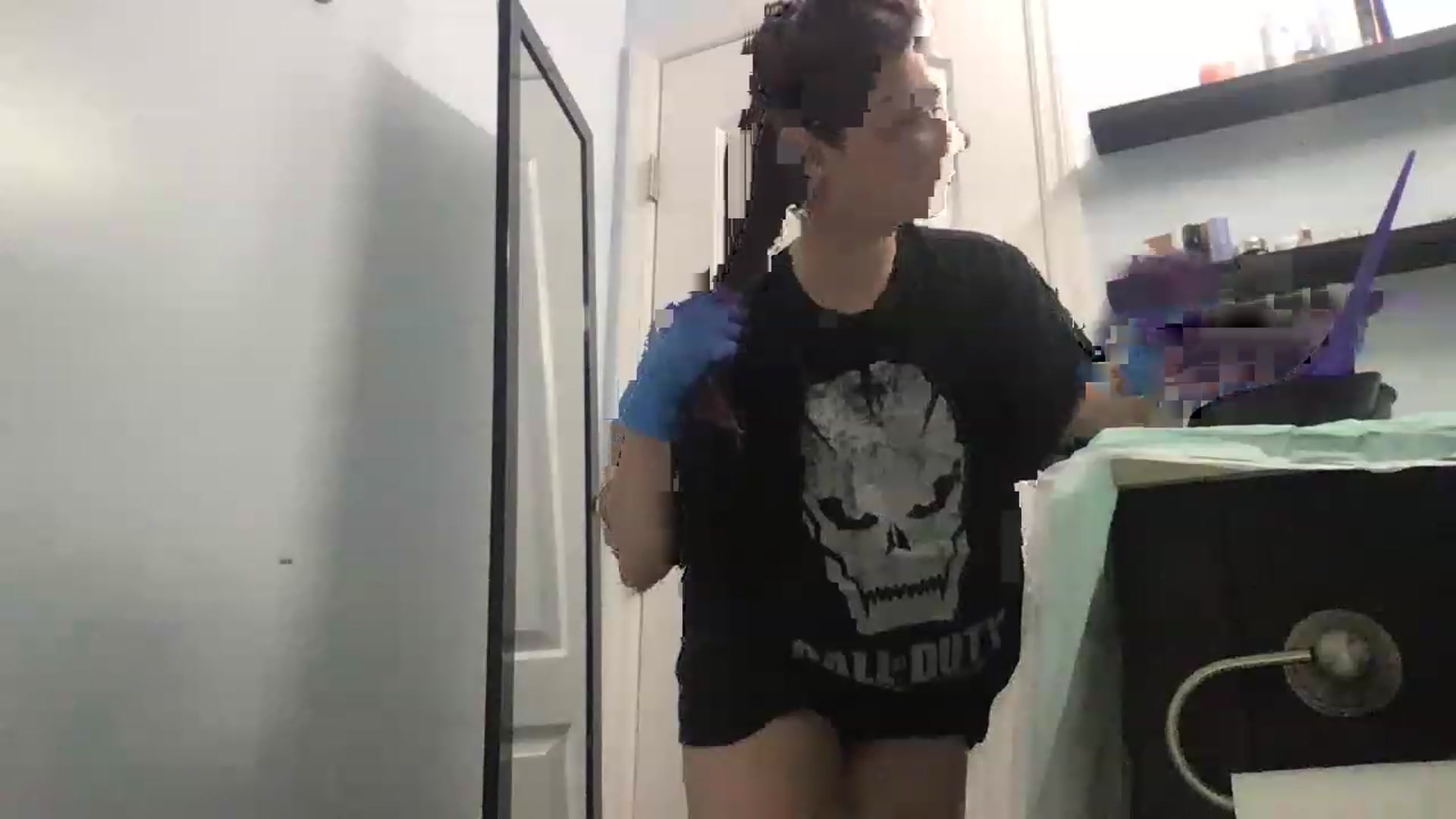 Gallery image thumbnail from EmmyLove's myfreecams stream on, 05/25/2023, 04:36 image 19 of 20