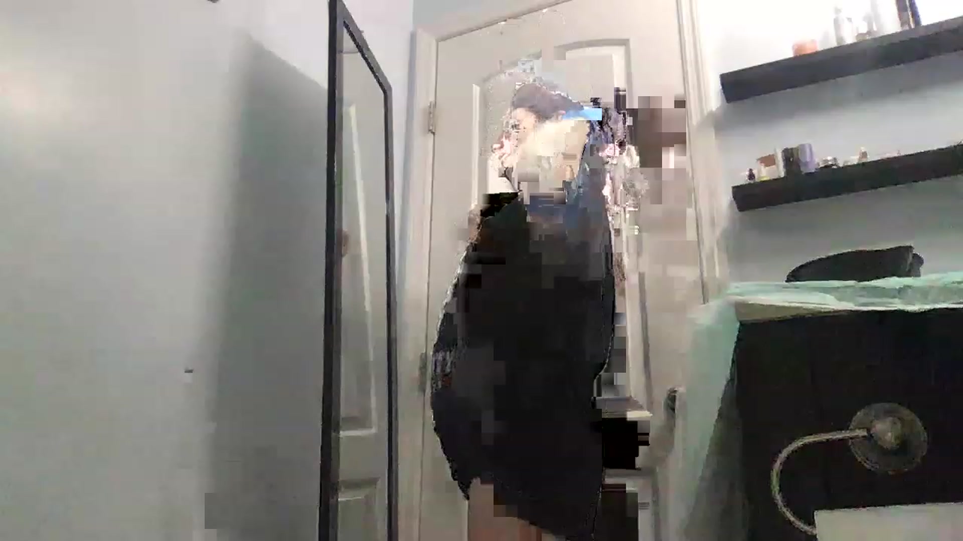 Gallery image thumbnail from EmmyLove's myfreecams stream on, 05/25/2023, 04:36 image 15 of 20