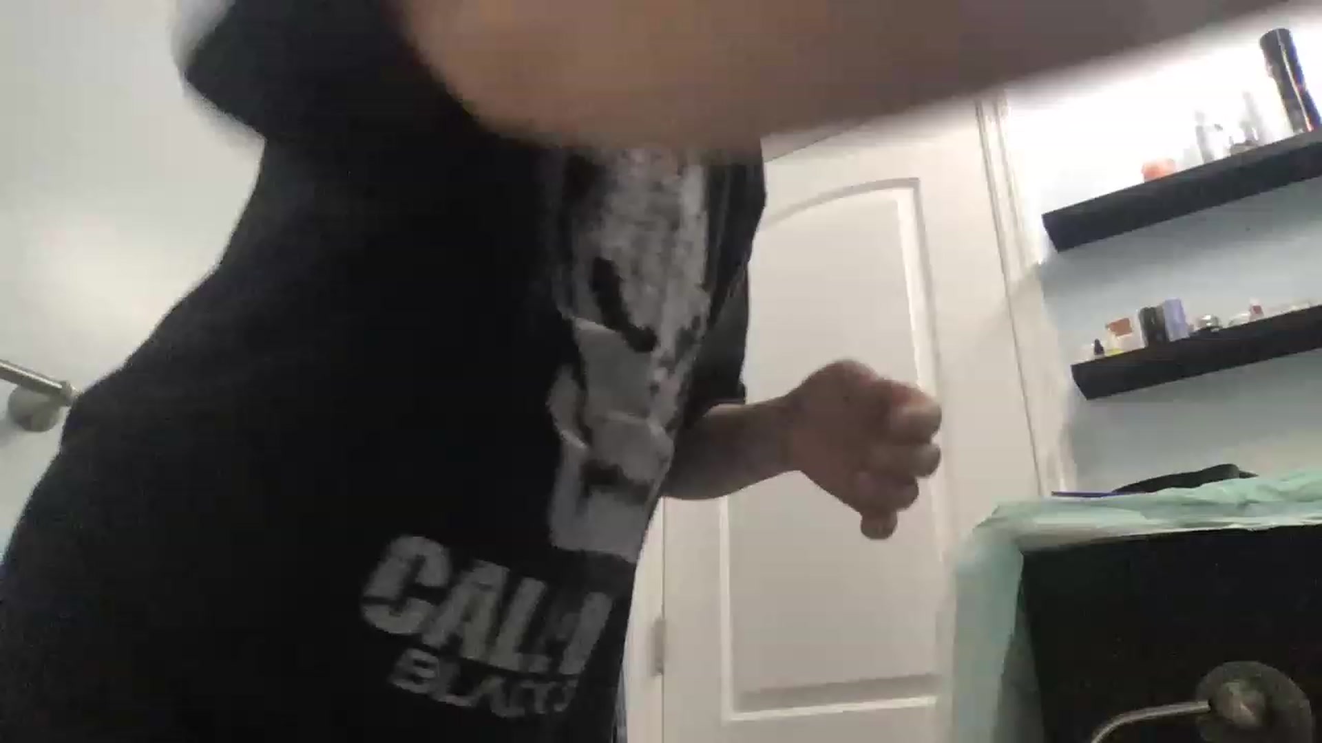 Gallery image thumbnail from EmmyLove's myfreecams stream on, 05/25/2023, 05:04 image 13 of 20