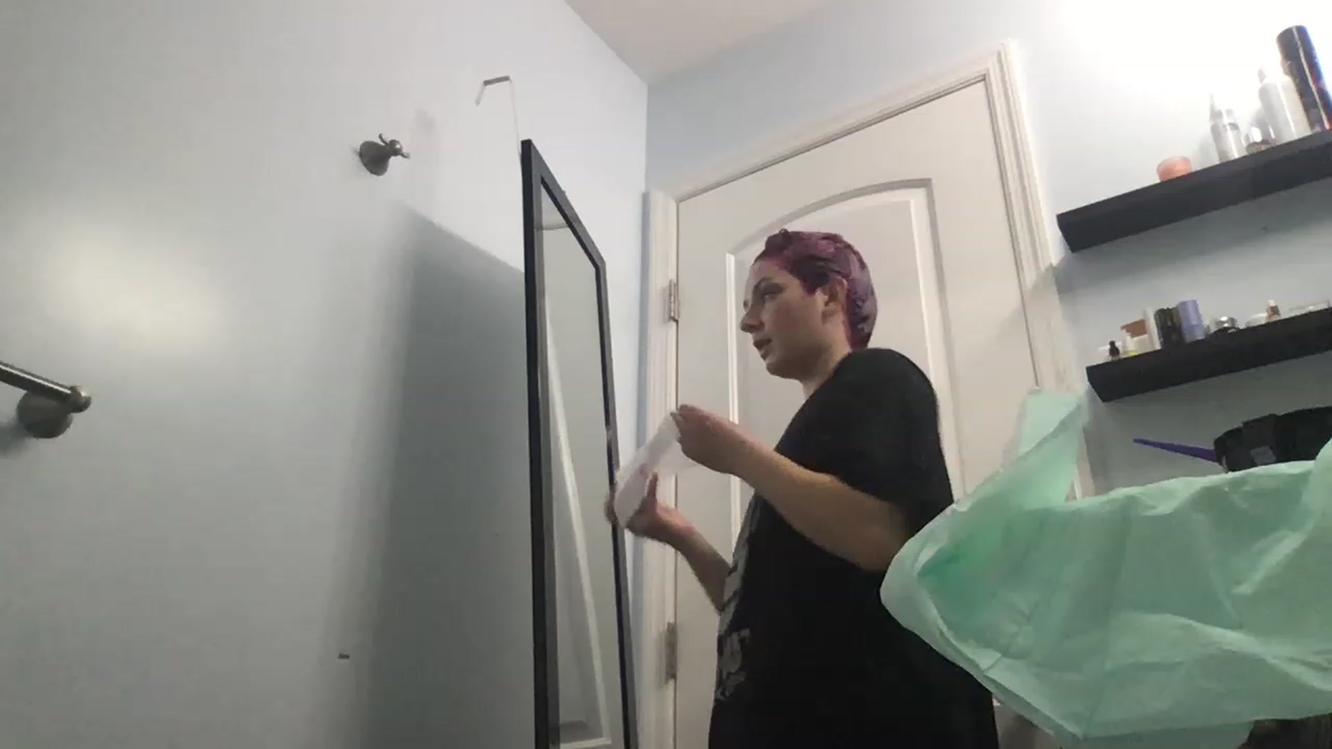 Gallery image thumbnail from EmmyLove's myfreecams stream on, 05/25/2023, 05:04 image 18 of 20