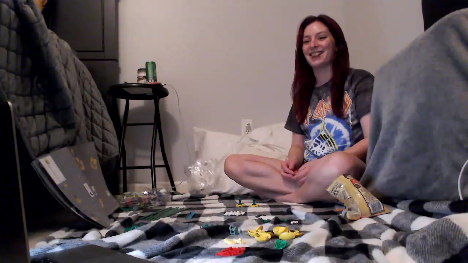 Gallery image thumbnail from EmmyLove's myfreecams stream on, 05/26/2023, 06:34 image 1 of 20