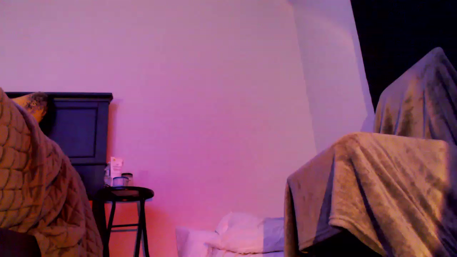 Gallery image thumbnail from EmmyLove's myfreecams stream on, 06/02/2023, 06:08 image 1 of 20