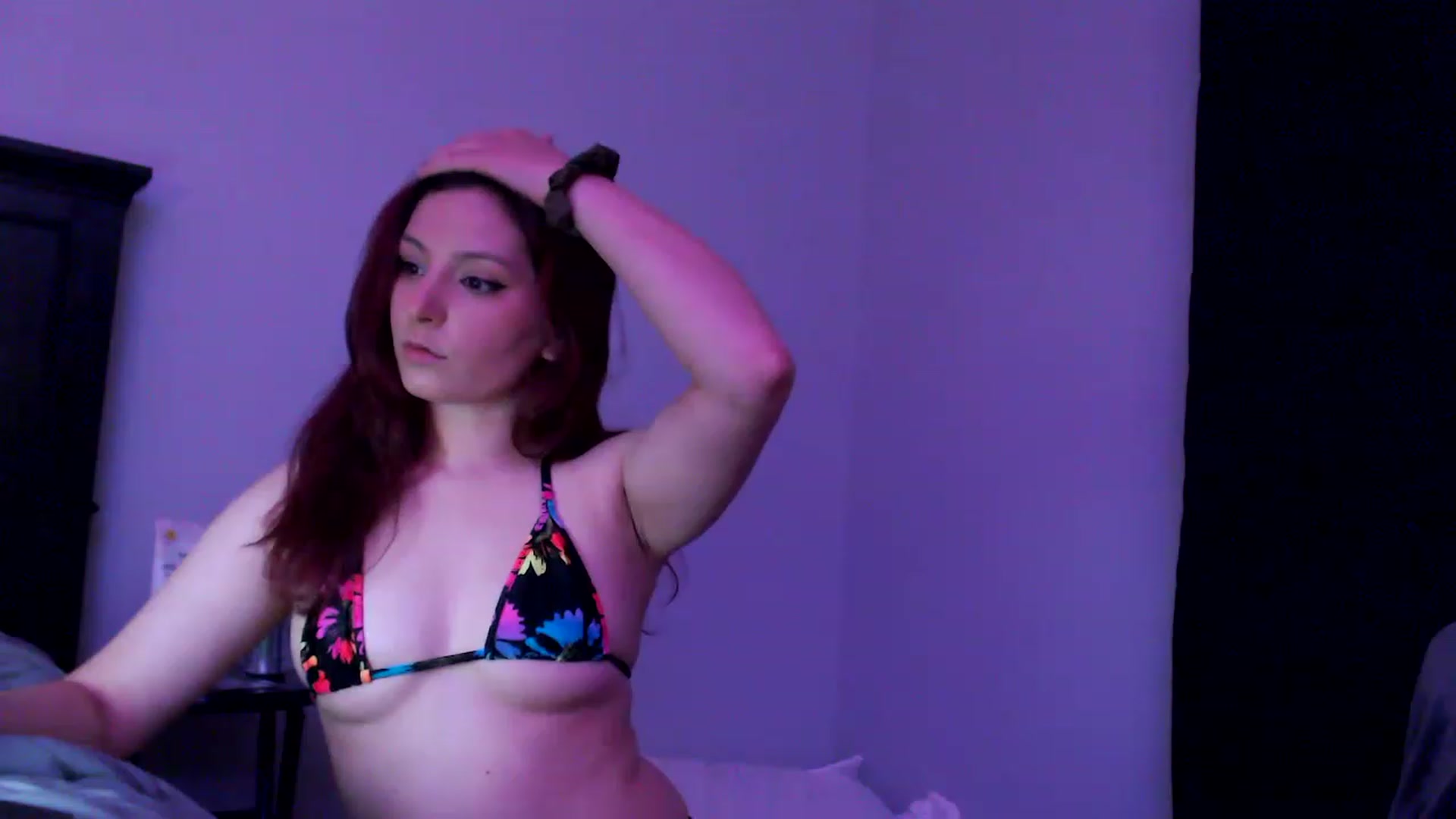 Gallery image thumbnail from EmmyLove's myfreecams stream on, 06/10/2023, 06:00 image 5 of 20