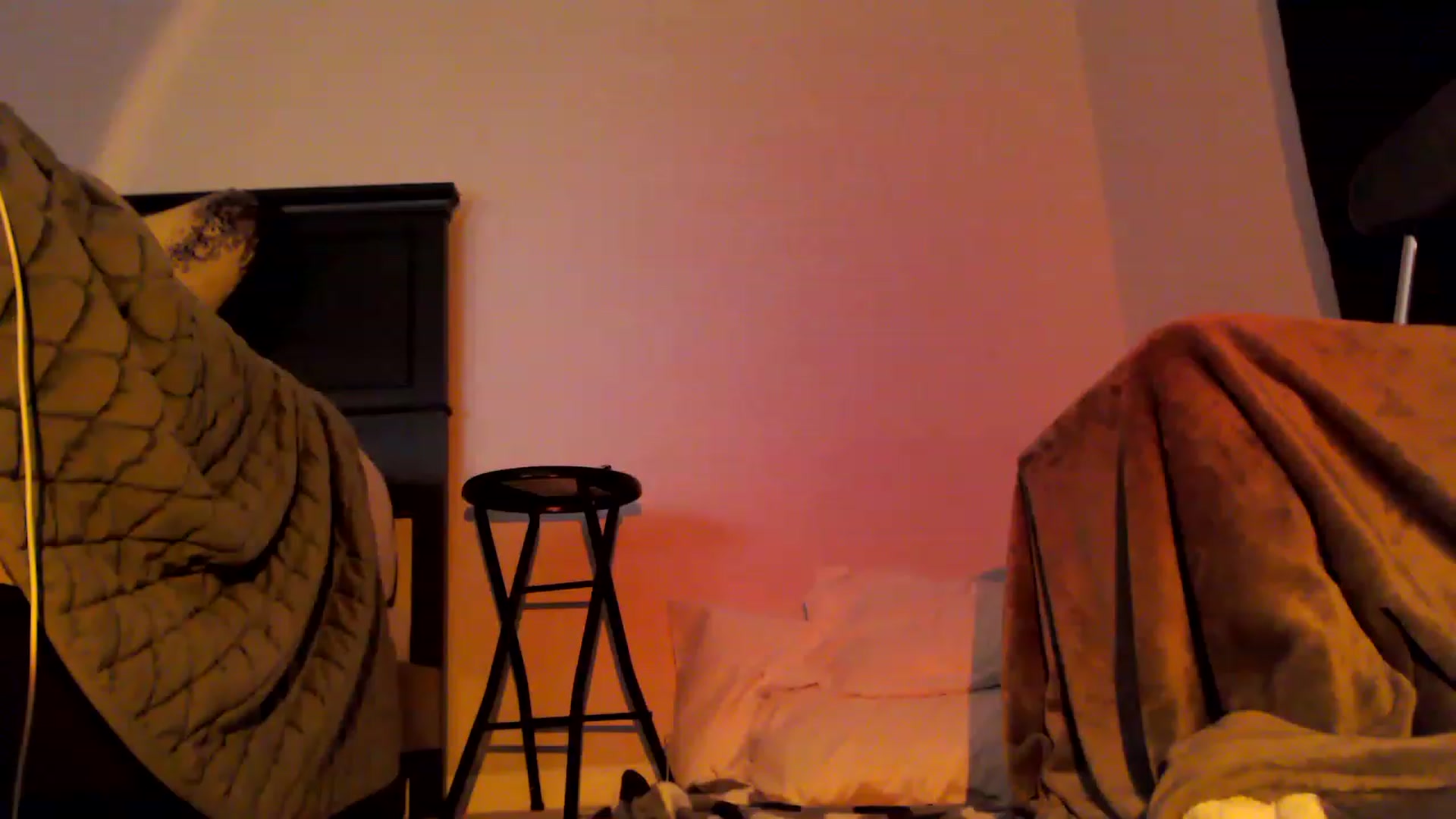 Gallery image thumbnail from EmmyLove's myfreecams stream on, 06/14/2023, 07:02 image 17 of 20