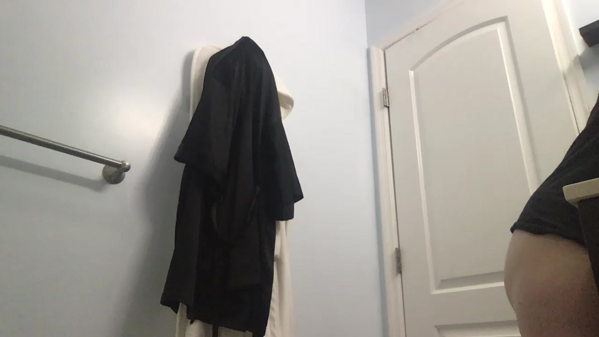 Gallery image thumbnail from EmmyLove's myfreecams stream on, 06/23/2023, 04:34 image 16 of 20