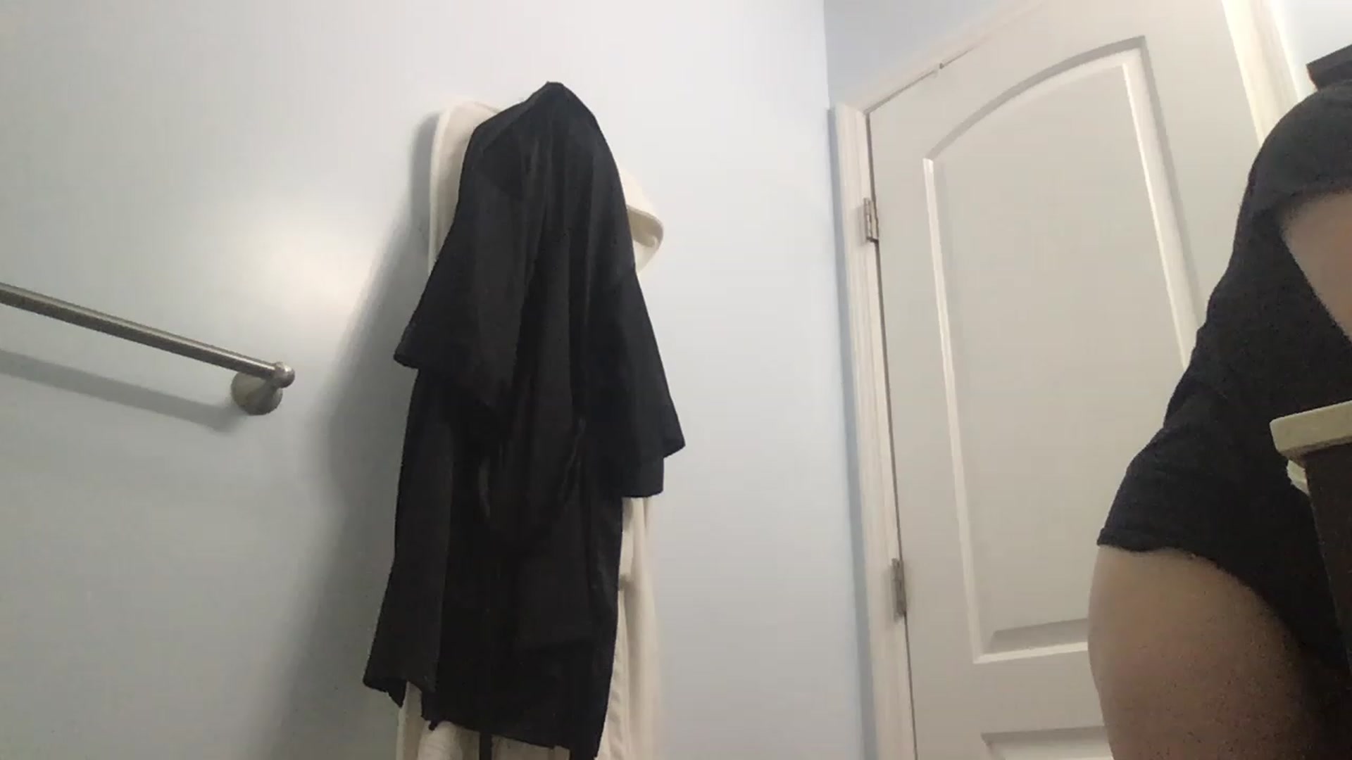 Gallery image thumbnail from EmmyLove's myfreecams stream on, 06/23/2023, 04:34 image 14 of 20