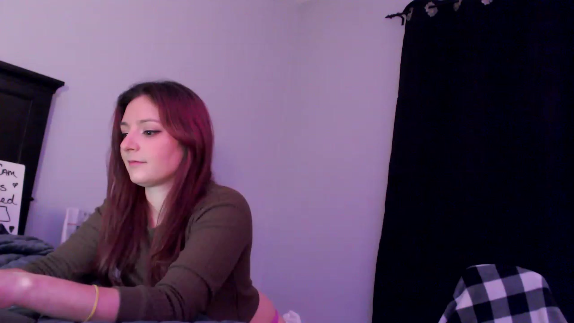 Gallery image thumbnail from EmmyLove's myfreecams stream on, 06/29/2023, 05:56 image 13 of 20