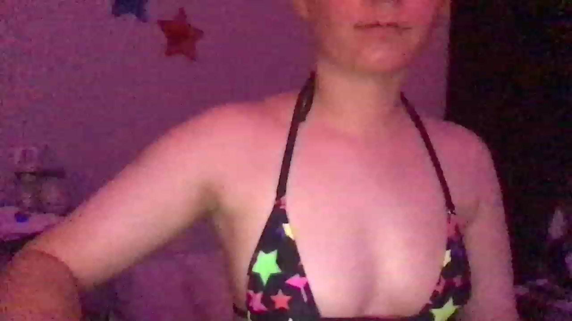 Gallery image thumbnail from EmmyLove's myfreecams stream on, 07/01/2023, 06:31 image 11 of 20