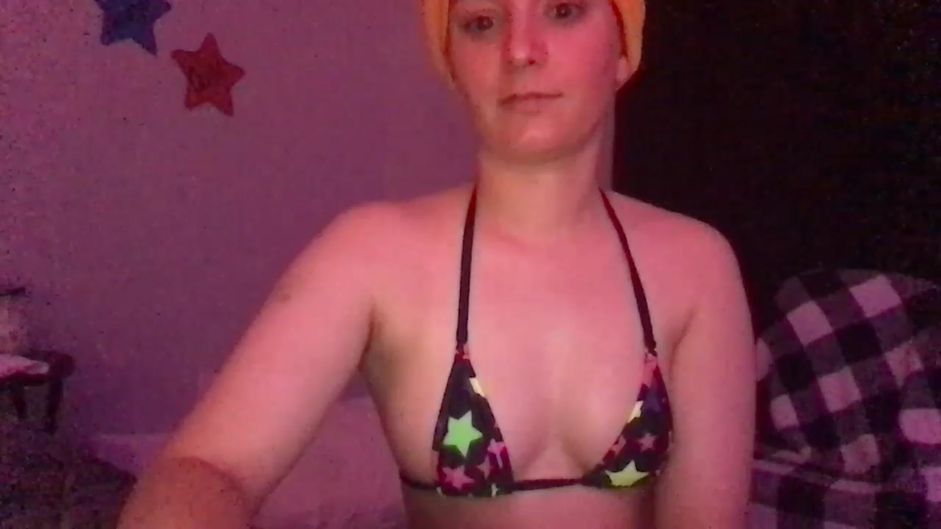 Gallery image thumbnail from EmmyLove's myfreecams stream on, 07/01/2023, 06:31 image 15 of 20