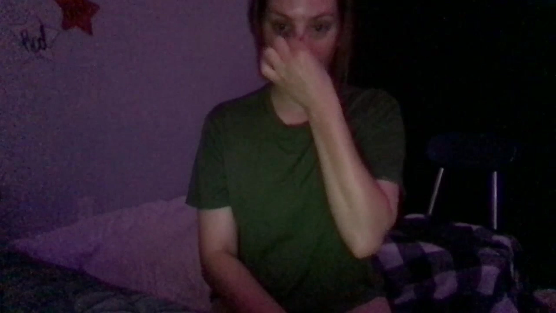 Gallery image thumbnail from EmmyLove's myfreecams stream on, 07/12/2023, 06:19 image 7 of 20
