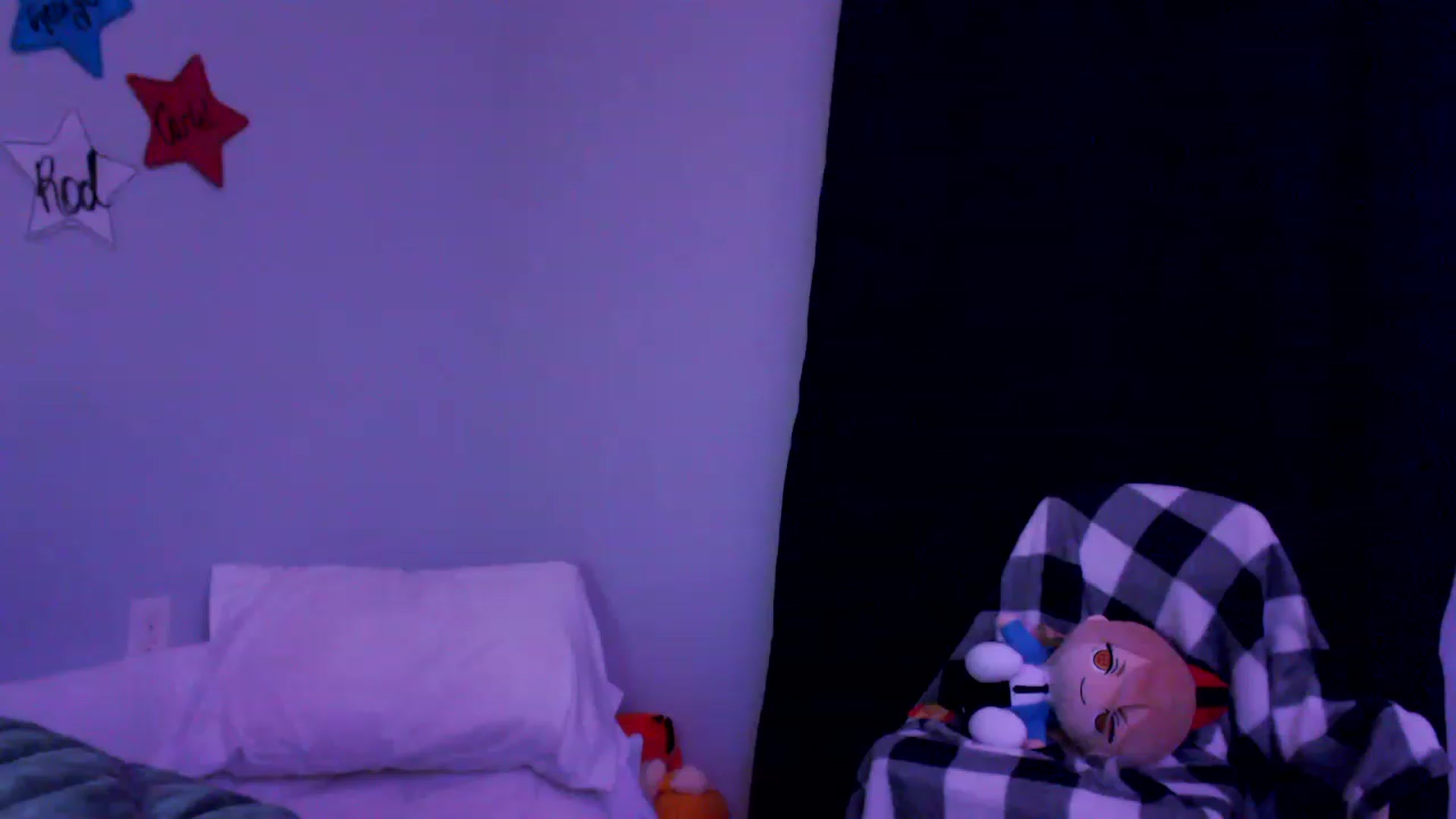 Gallery image thumbnail from EmmyLove's myfreecams stream on, 08/03/2023, 04:01 image 9 of 20