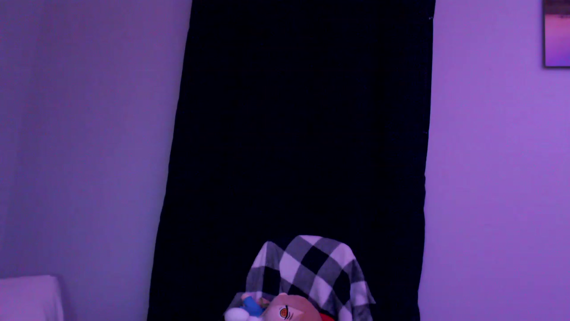 Gallery image thumbnail from EmmyLove's myfreecams stream on, 08/03/2023, 04:01 image 13 of 20