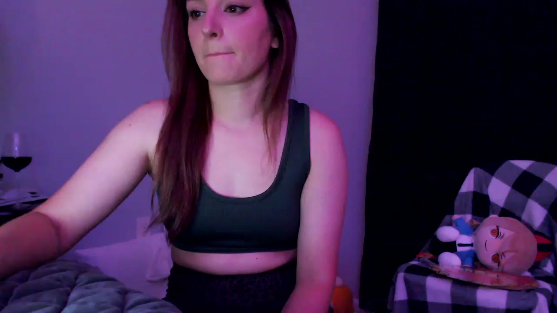 Gallery image thumbnail from EmmyLove's myfreecams stream on, 08/03/2023, 04:01 image 16 of 20