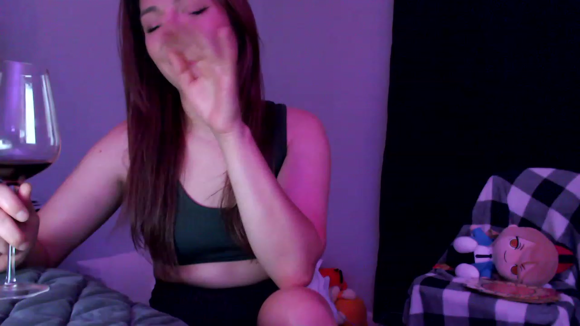 Gallery image thumbnail from EmmyLove's myfreecams stream on, 08/03/2023, 06:10 image 4 of 20