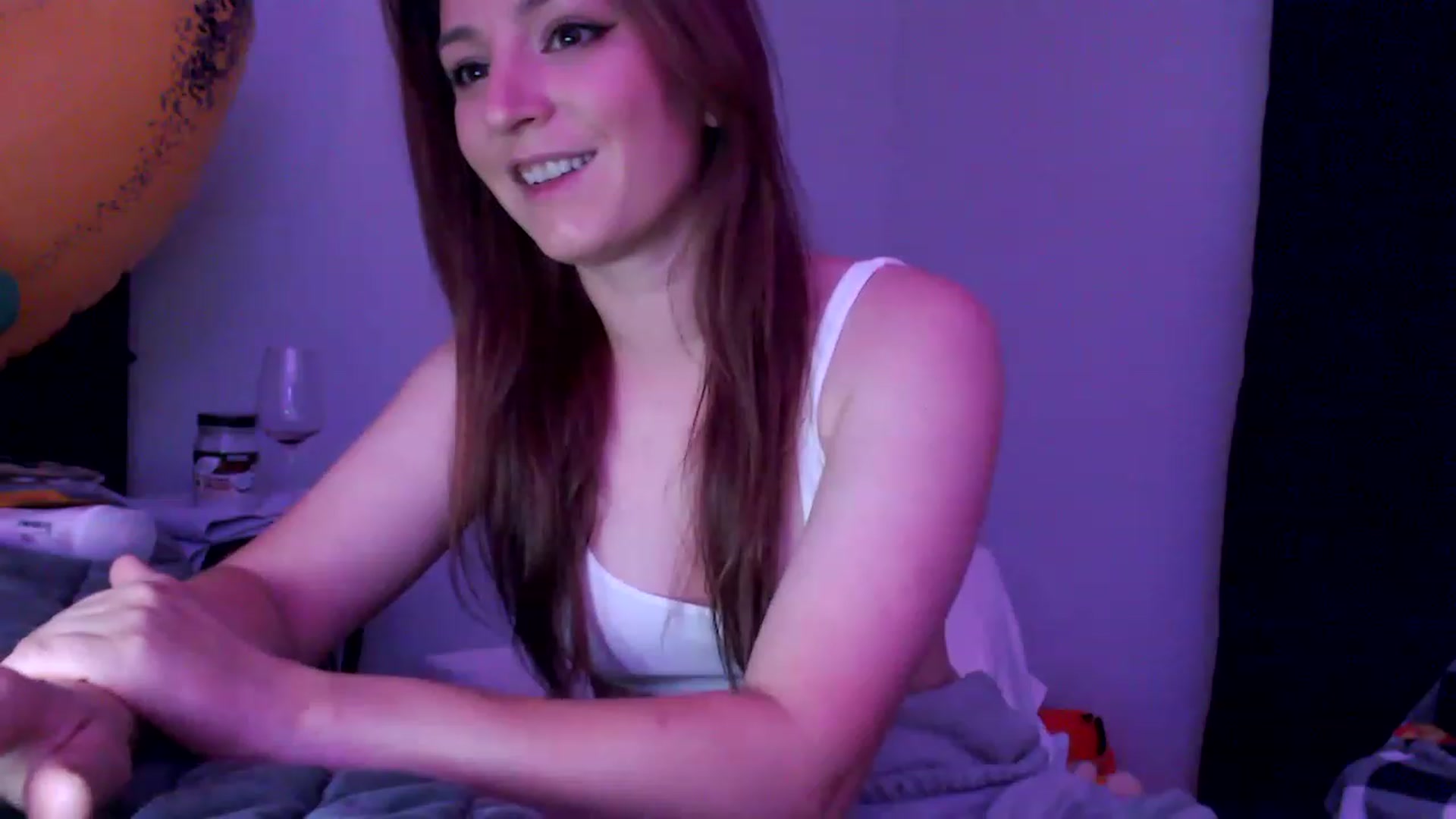 Gallery image thumbnail from EmmyLove's myfreecams stream on, 08/03/2023, 06:10 image 11 of 20